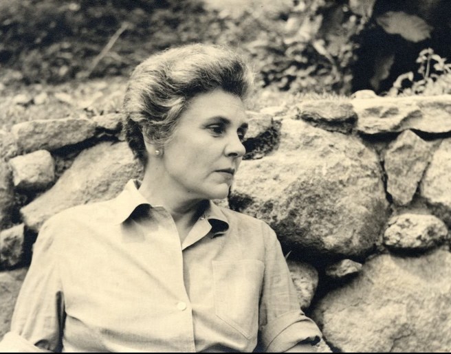 Elizabeth Bishop - Reaching For The Moon